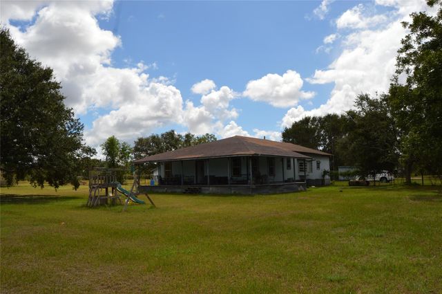 692 Cashscreek Road, Palacios, TX 77465