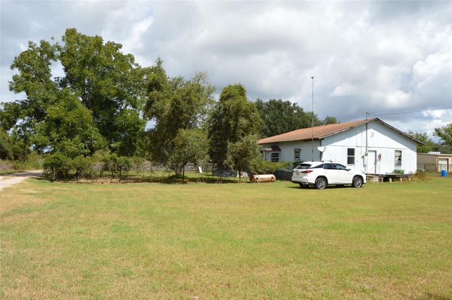 692 Cashscreek Road, Palacios, TX 77465