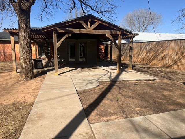 2811 78th Street, Lubbock, TX 79423