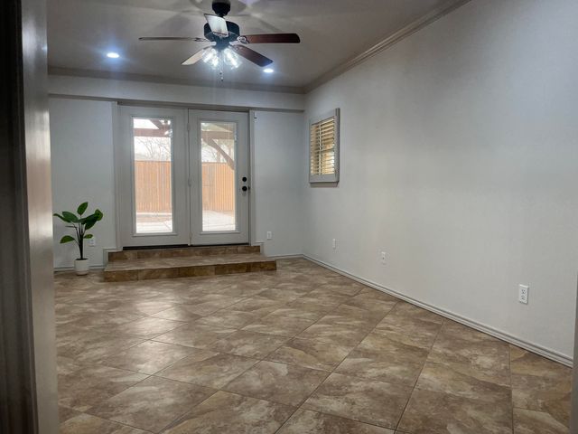 2811 78th Street, Lubbock, TX 79423