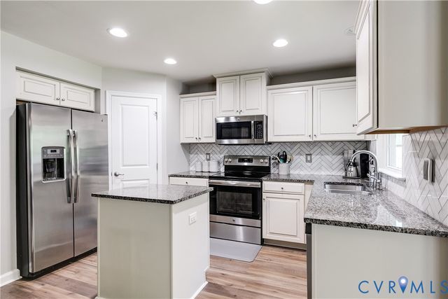 6612 Rossville Dr, Chesterfield, VA 23832