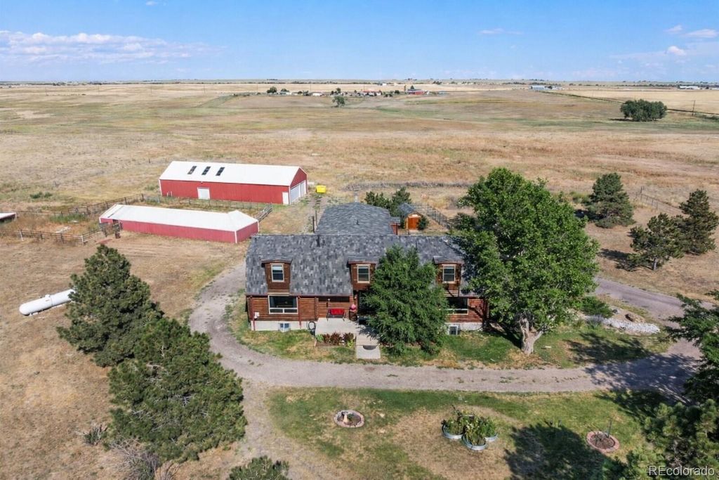 48155 E 56th Avenue, Bennett, CO 80102