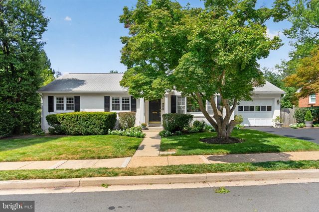 5117 WILLIAMSBURG BLVD, Arlington, VA 22207