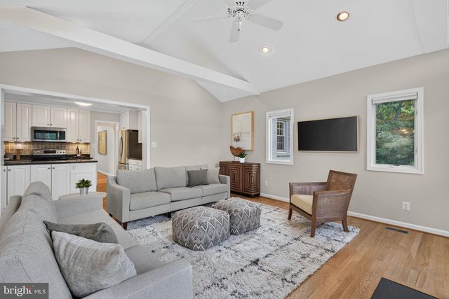 5117 WILLIAMSBURG BLVD, Arlington, VA 22207