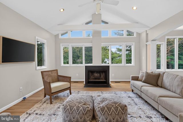 5117 WILLIAMSBURG BLVD, Arlington, VA 22207