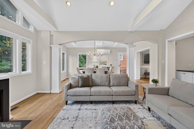 5117 WILLIAMSBURG BLVD, Arlington, VA 22207