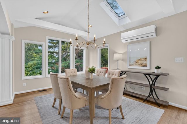 5117 WILLIAMSBURG BLVD, Arlington, VA 22207