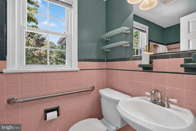 5117 WILLIAMSBURG BLVD, Arlington, VA 22207