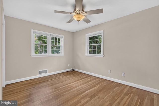 5117 WILLIAMSBURG BLVD, Arlington, VA 22207