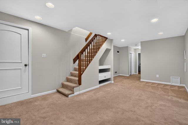 5117 WILLIAMSBURG BLVD, Arlington, VA 22207