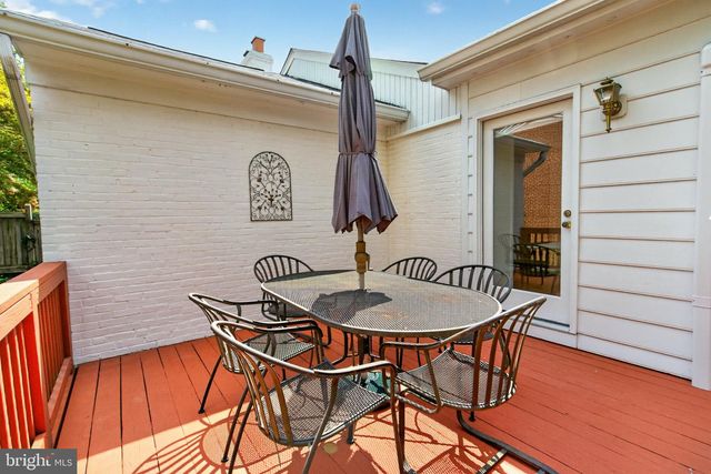 5117 WILLIAMSBURG BLVD, Arlington, VA 22207