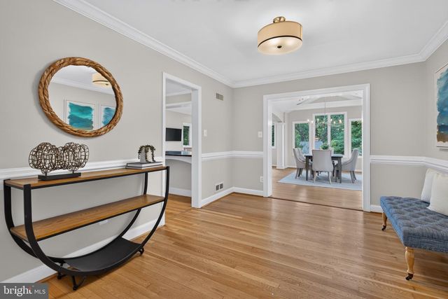5117 WILLIAMSBURG BLVD, Arlington, VA 22207