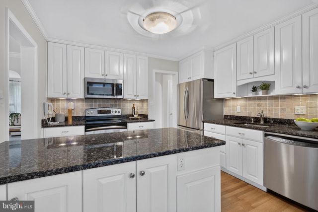 5117 WILLIAMSBURG BLVD, Arlington, VA 22207