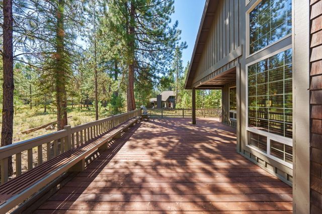 58026 Kinglet Road, Sunriver, OR 97707