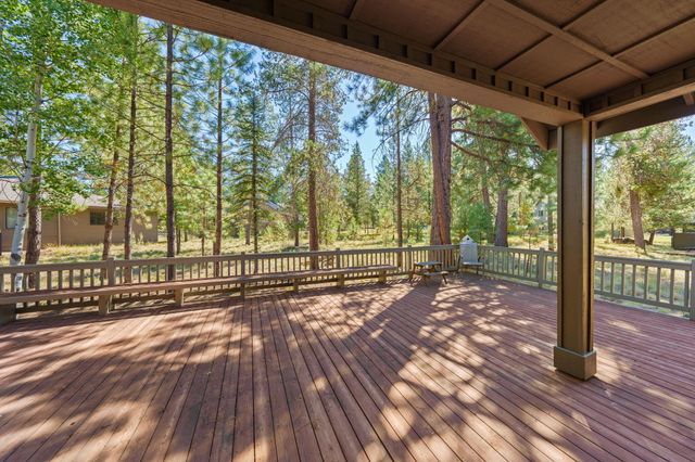 58026 Kinglet Road, Sunriver, OR 97707