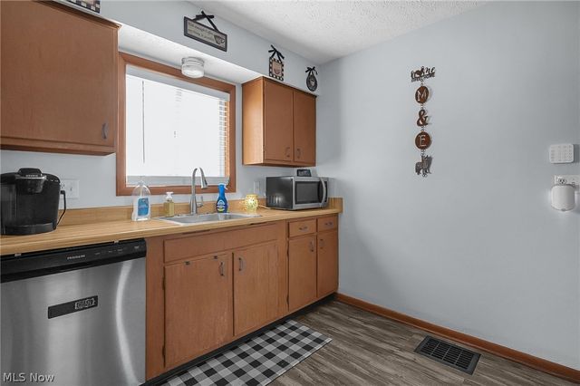 180 W Columbus Street, Pickerington, OH 43147
