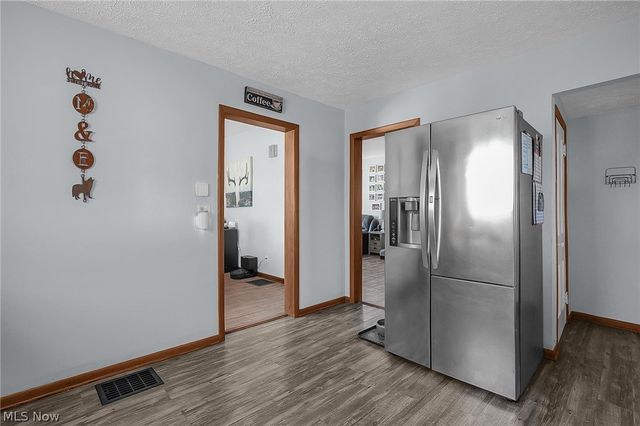 180 W Columbus Street, Pickerington, OH 43147