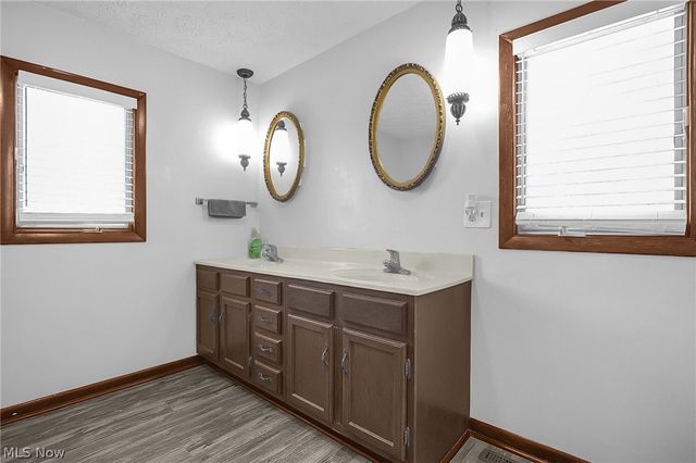 180 W Columbus Street, Pickerington, OH 43147