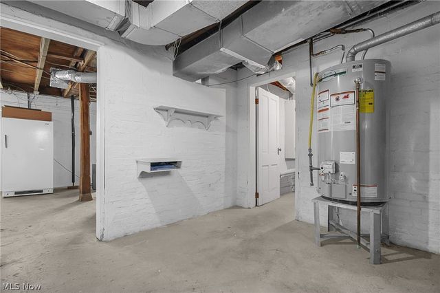 180 W Columbus Street, Pickerington, OH 43147