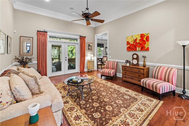 56 Crestwood Drive, Savannah, GA 31405