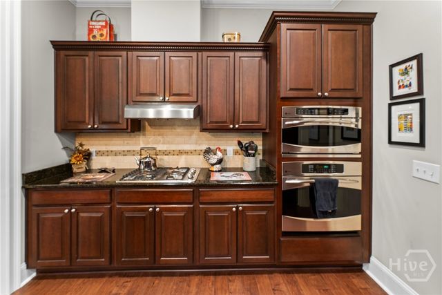 56 Crestwood Drive, Savannah, GA 31405