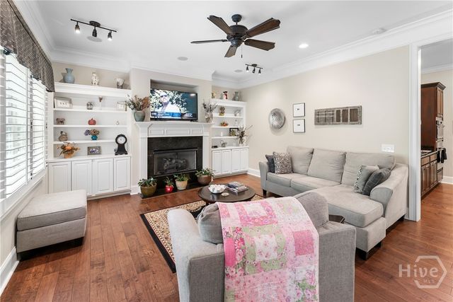 56 Crestwood Drive, Savannah, GA 31405