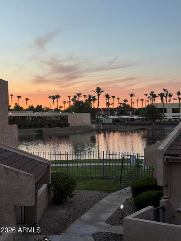 10828 N BILTMORE Drive 154, Phoenix, AZ 85029 — exterior
