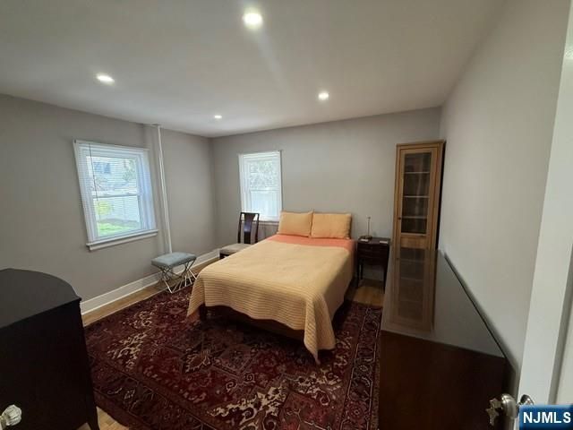 20 Susquehanna Avenue, Rochelle Park, NJ 07662