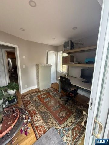 20 Susquehanna Avenue, Rochelle Park, NJ 07662