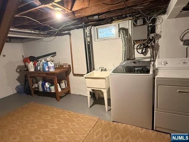 20 Susquehanna Avenue, Rochelle Park, NJ 07662