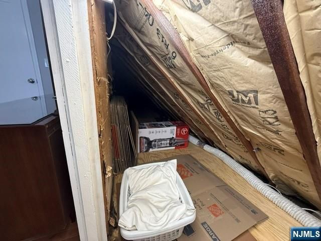 20 Susquehanna Avenue, Rochelle Park, NJ 07662