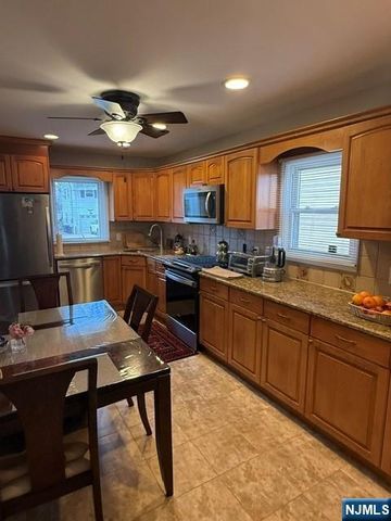 20 Susquehanna Avenue, Rochelle Park, NJ 07662