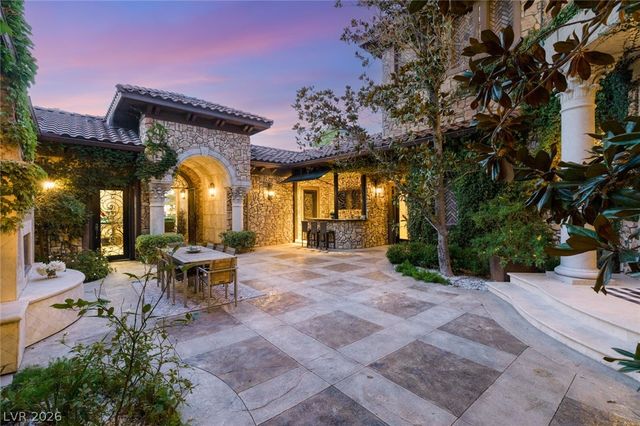 9701 Orient Express Court, Las Vegas, NV 89145