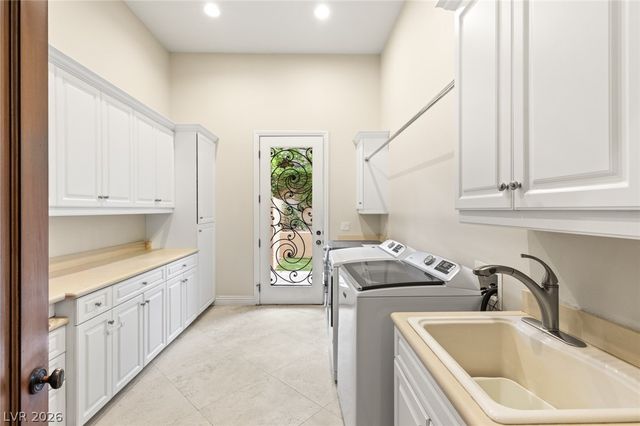 9701 Orient Express Court, Las Vegas, NV 89145