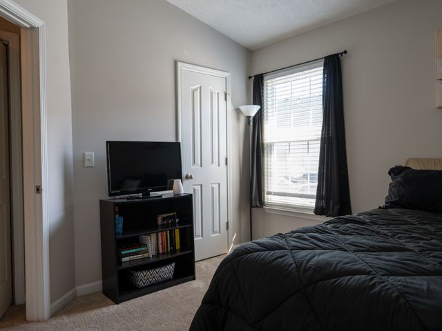 1306 Tweedle Ct, Murfreesboro, TN 37130
