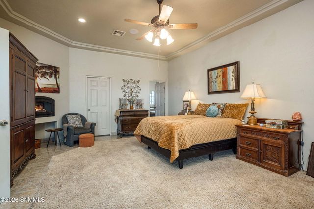 5944 Dusty Prints Road, Las Cruces, NM 88007