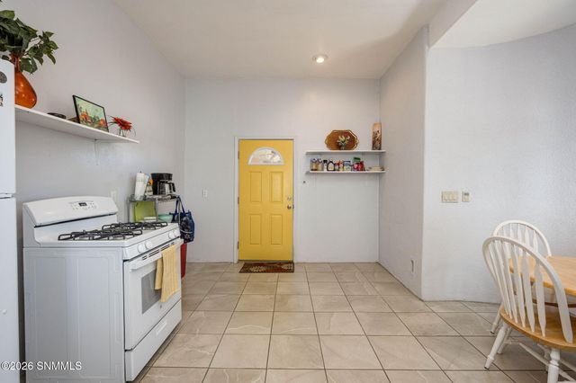 5944 Dusty Prints Road, Las Cruces, NM 88007