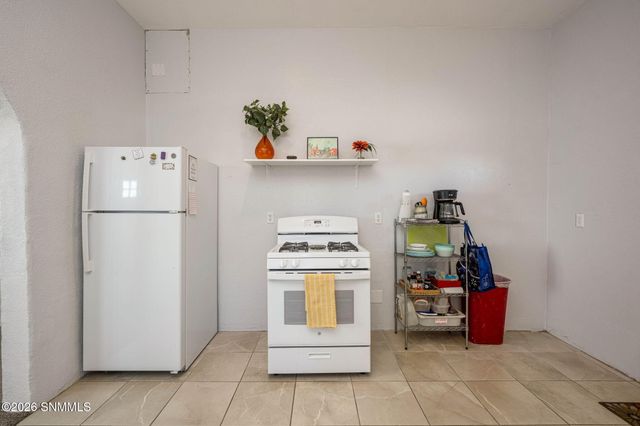 5944 Dusty Prints Road, Las Cruces, NM 88007