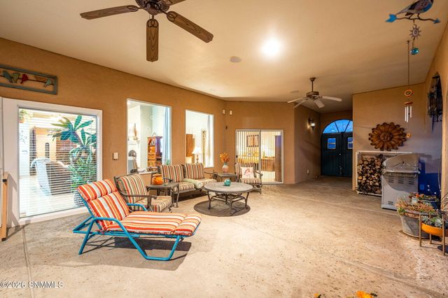 5944 Dusty Prints Road, Las Cruces, NM 88007