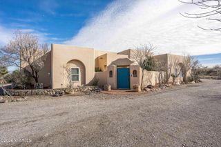 5944 Dusty Prints Road, Las Cruces, NM 88007