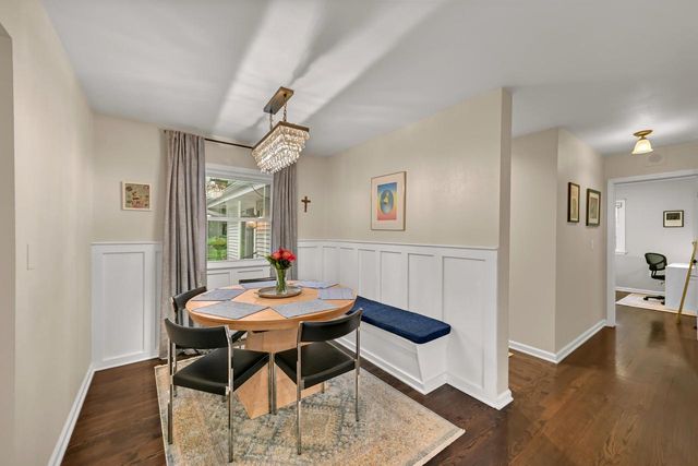 3035 Pilgrim ROAD, Brookfield, WI 53005