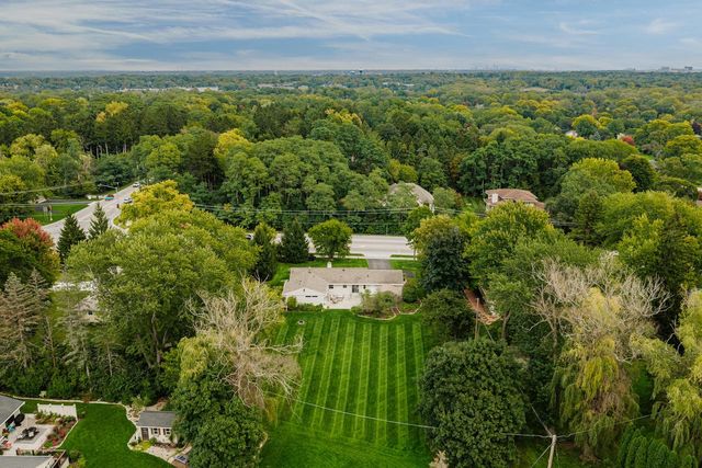 3035 Pilgrim ROAD, Brookfield, WI 53005