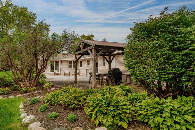 3035 Pilgrim ROAD, Brookfield, WI 53005