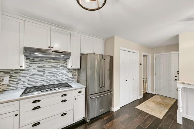 3035 Pilgrim ROAD, Brookfield, WI 53005