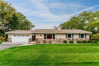 3035 Pilgrim ROAD, Brookfield, WI 53005