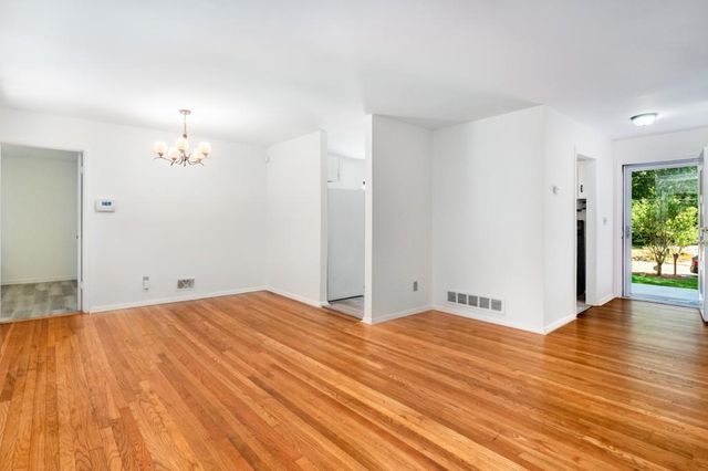 2563 Beverly Hills Drive, Chamblee, GA 30341