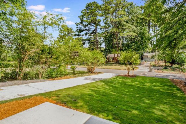 2563 Beverly Hills Drive, Chamblee, GA 30341