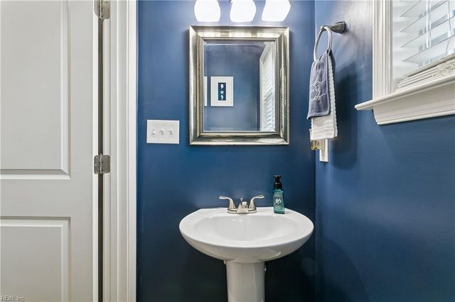 413 W Gilbert ST, Hampton, VA 23669