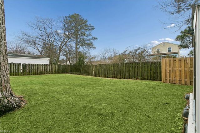 413 W Gilbert ST, Hampton, VA 23669