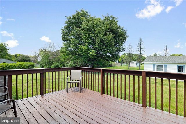 115 MONTMORENCY DR, Bunker Hill, WV 25413